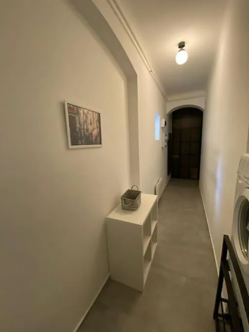 Charming Apartment In The Heart Of Gellert Area. Budapeste